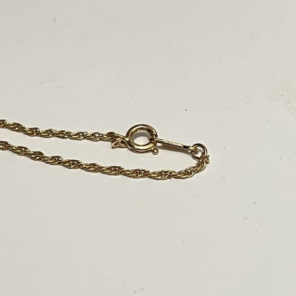 White Flower Rhinestone Gold Necklace 8” Length Floral Dainty Minimal - Picture 4 of 5